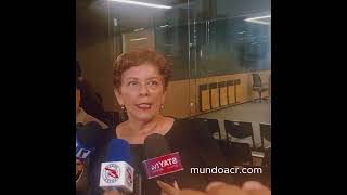 Con su cara de yo no fui Marta Acosta se victimiza con proyecto Referéndum [upl. by Notecnirp]