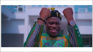 KING MENSAH  Ela Va Eme Clip Officiel [upl. by Yenhpad526]