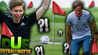 Spiller en runde golf men vi bruker fotballer ⛳⚽ DUF Fotballmatta 6 [upl. by Mandy953]