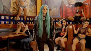 Snow Tha Product  Avioncito Video Oficial [upl. by Asirak]