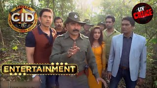 CID Entertainment  CID  CID Runs Into Bandits And Dacoits In The Jungle [upl. by Coralie]