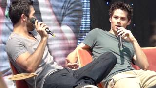 Alpha Con 2014Tyler Hoechlin and Dylan Obrien panel Part 8 [upl. by Adamo]