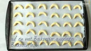 Vanillekipferl Weihnachtsplätzchen [upl. by Renault192]