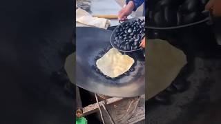 Bread baked in stones food cooking viralvideo streetfoodasia chinesestreet [upl. by Dihgirb]