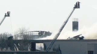 Feuerwehr Nürnberg bei Großbrand [upl. by Amelia175]