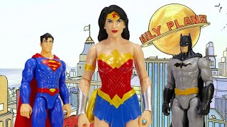 Spin Master 12quot Wonder Woman Action Figure Review [upl. by Lorre]