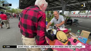 En ce dimanche de vacances scolaires la brocante a fait office de sortie pour certaines familles [upl. by Ettenotna]