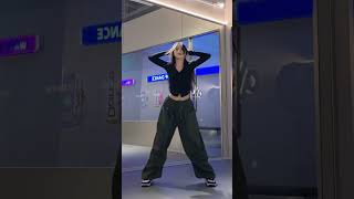 Beautiful girls dancing ❣️ u danceclasses kpop dancelessons [upl. by Voltz]