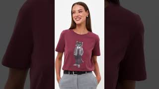 PROFESSOR CAT dark red tshirt for women with print black cat in tweed suit \ maniita lacitta [upl. by Casilda]