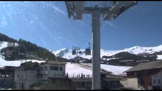 Une télécabine relie Aoste à la station de Pila Un exemple pour relier Sion à Veysonnaz [upl. by Gary617]