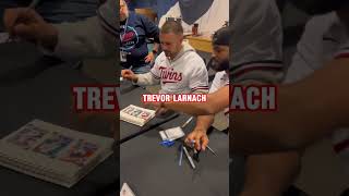 Minnesota Twins Players Signing Autographs minnesotatwins autographs [upl. by Lyrad]