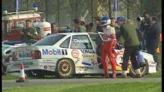 BTCC 1992  Silverstone  Soper vs Cleland [upl. by Kinnon]