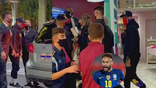 Sósia de Neymar trolla público e causa tumulto em shopping de São Paulo veja o vídeo [upl. by Giguere]