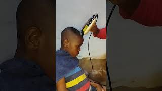 DIY BARB YOUR CHILDREN HAIR YOUR SELF AT THE COMFORT OF YOUR HOME diy educative value barber [upl. by Dode290]