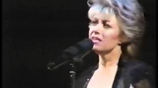 Elaine Paige The Second Time and I Know Him So Well duet 1985 [upl. by Chicoine]