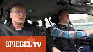 Zu laut oder zu schnell Polizei gegen Raser  SPIEGEL TV [upl. by Hairahcaz346]