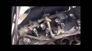 K1 Gsxr 600 valve cover removal and throttle body removal [upl. by Arnon]