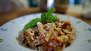 Ricetta Pasta con melanzane  Primo piatto veloce e gustoso [upl. by Ylrae619]