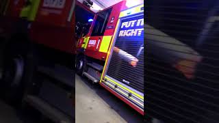 London Fire Brigade pumping appliance turnout [upl. by Velma]