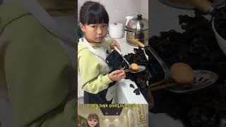 MASAK JAMUR PAKAI TELUR dubbinglucu funny feedshorts lucu viral funnyvideos [upl. by Suhpoelc]