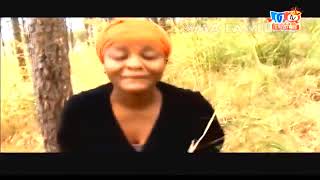 Malawi Gospel Music Favoured MARTHA Yehova Musavomelezevia torchbrowser com [upl. by Vilberg]