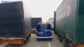 THW kämpft sich durch katastrophale Rettungsgasse [upl. by Nnairol]