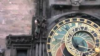 Reloj astronomico de Praga [upl. by Llenrep]