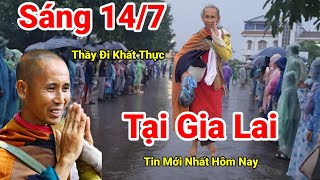 Sáng 147 Thầy Minh Tuệ Đi Khất Thực Sớm Bà Con Đến Rất Đông Đảnh Lễ Thầy [upl. by Emerick]