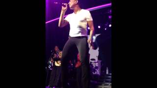 The Jacksons live in Las Vegas quotHeartbreak Hotelquot [upl. by Eronaele]