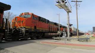 Railfanning the BNSF Emporia Sub at Loula St in Olathe KS 4922 [upl. by Assirt]