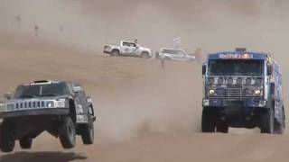 Rally Dakar 2010  Robby Gordon vs Vladimir Chagin [upl. by Jehial]