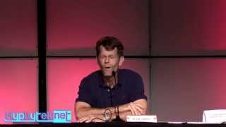 Kevin Conroy Sings quotSoftly as I Leave Youquot DCC 2014 [upl. by Nesahc215]