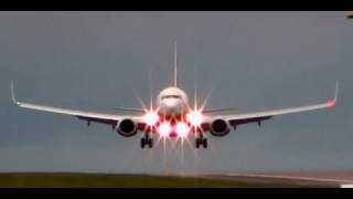 ✈ New Ryanair 737 ✈ Crosswind Landing in Cork [upl. by Gilly]