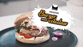 Hjemmelaget burger med coleslaw og bakt potet [upl. by Joanne137]