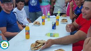 Comelona de pupusas Fiestas en El Tejar [upl. by Vannie]