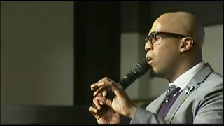 quotWorthquot Anthony Brown Live with Lyrics Powerful [upl. by Nicole]