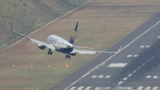 WOW RYANAIR Crosswind Landing at Madeira [upl. by Manheim]