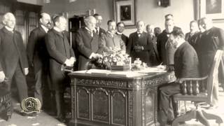 The story of why the Resolute Desk was given by Queen Victoria to the President of the United States [upl. by Lutim]