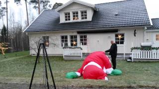 Uppblåsbar tomte i Gävle  Inflatable santa [upl. by Earb514]