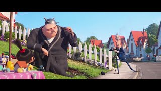 Butler Fritz meeting Gru Despicable Me 3 2017 [upl. by Brathwaite]