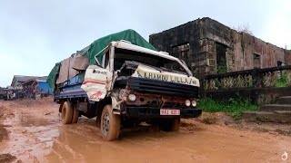 Sierra Leone The urgency to live  Deadliest Journeys [upl. by Airrej]