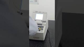 جهاز قياس الطيف الضوئي في المختبر Spectrophotometer [upl. by Melquist]