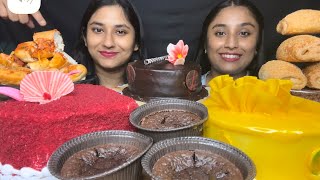 Eating New Year Special🎇❤️Cake🎂Feast 😋Red velvetMangoChocolate CakePaneer Tikka bunCorn patties [upl. by Ethbinium650]