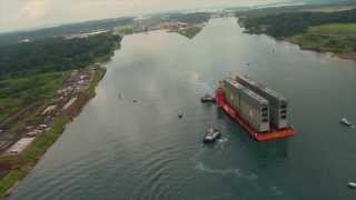 ¡Desde el aire Así fue la llegada de las nuevas compuertas del Canal de Panamá [upl. by Koerlin126]