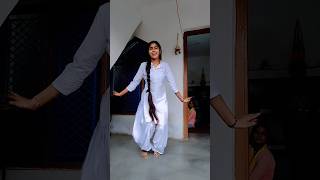 kabutri bole kabutar se 🕊️🕊️dance viral song bollywood remix मोहिनीराठौर [upl. by Ecnerolf]