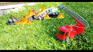 Resgate Com Bombeiros Acidente de Caminhões com Caminhão De Bombeiros Ambulância Helicóptero [upl. by Lili465]