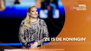 ‘Songfestivalkoningin Nikkie de Jager deelt douze points uit namens Nederland [upl. by Reinaldo]