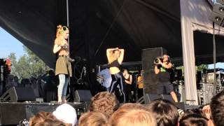 Grimes quotVanessaquot Austin City Limits Festival 2013 LIVE HD [upl. by Hteik]