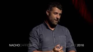 Cómo hacer un reportaje en ocho pasos más o menos sencillos  Nacho Carretero  TEDxGalicia [upl. by Ysac]