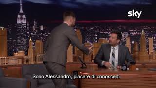 EPCC Alessandro Cattelan intervista Jimmy Fallon nella prima puntata [upl. by Edorej]